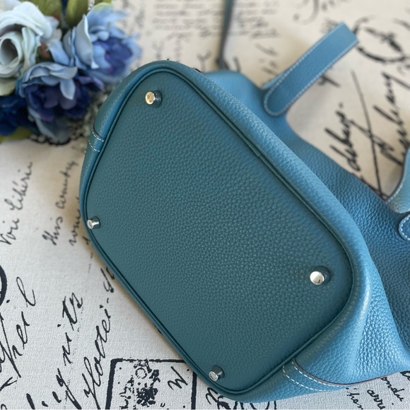 Picotin 18 Taurillon Clémence in Bleu Jean Leather with Palladium Hardware - Picture 10 of 14